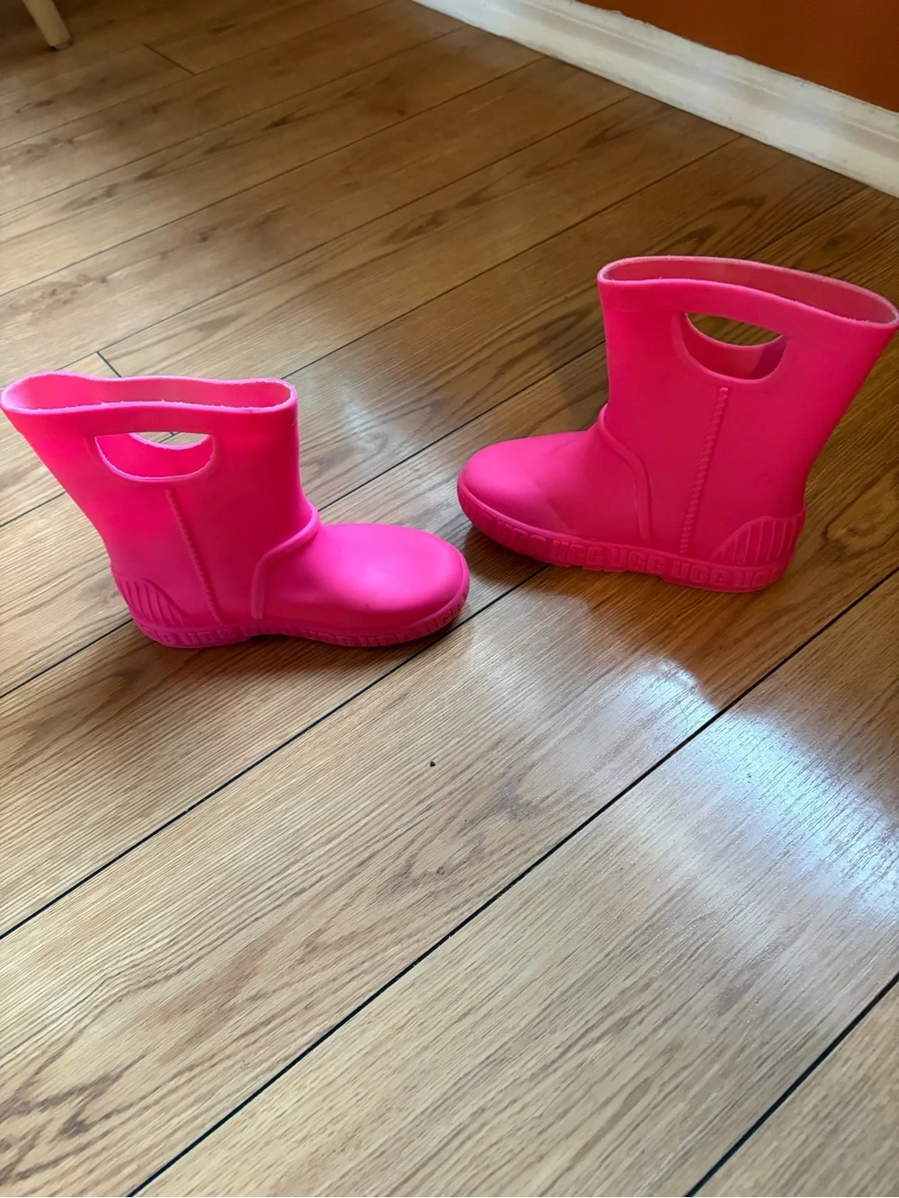 UGG Toddler Drizlita Waterproof Rain Boots in Hot Pink